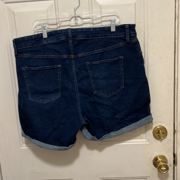 Plus Size Distressed Jean Shorts 18w Ava & Viv - Picture 7 of 10